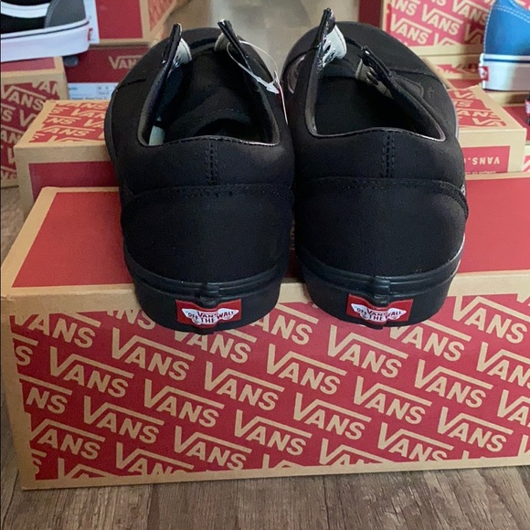 Men’s Old Skool Vans - Picture 4 of 6